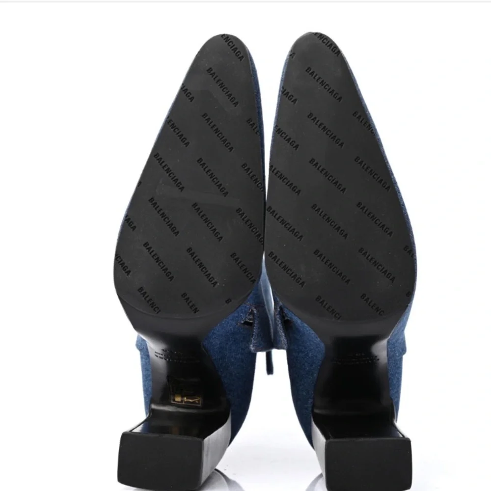 BALENCIAGA DENIM BOOTIES - Picture 4 of 4